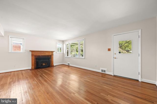 102 WHITMOOR TER, Silver Spring, MD 20901