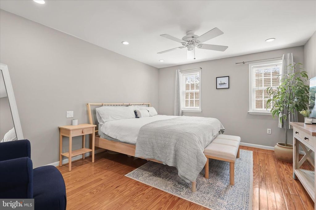 Image 18 of property listing at 133 W LEE ST, Baltimore, MD 21201