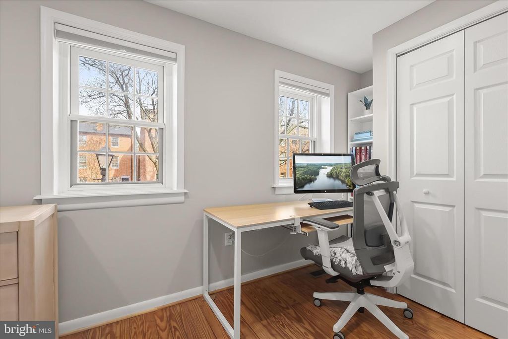 Image 24 of property listing at 133 W LEE ST, Baltimore, MD 21201