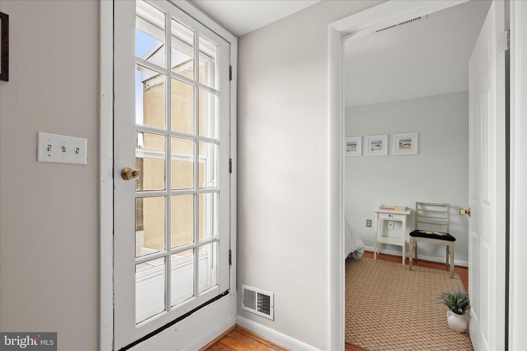 Image 28 of property listing at 133 W LEE ST, Baltimore, MD 21201