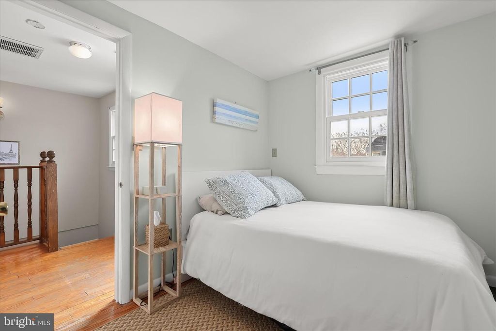 Image 30 of property listing at 133 W LEE ST, Baltimore, MD 21201