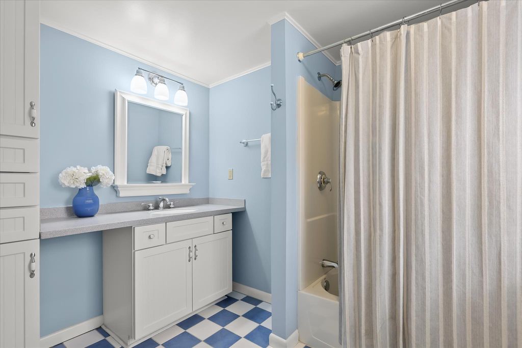 Image 33 of property listing at 133 W LEE ST, Baltimore, MD 21201