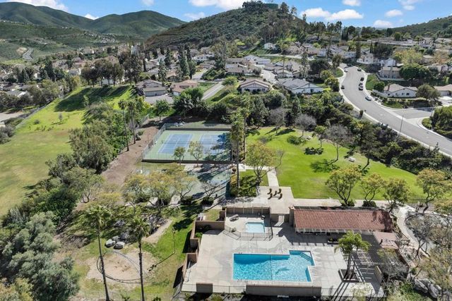 9931 Knollview Dr., Spring Valley, CA 91977