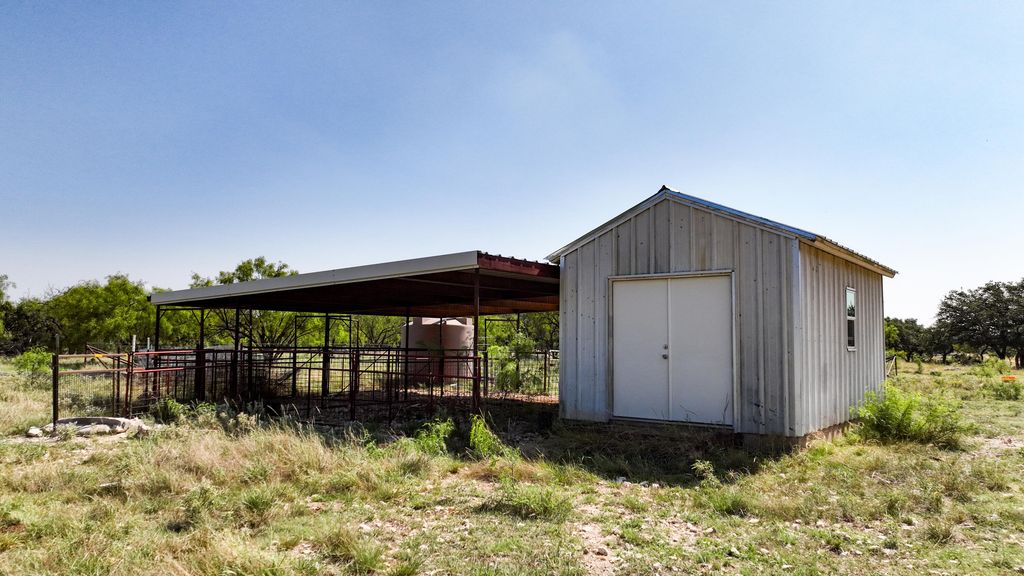 Image 34 of property listing at 3360 Farm To Market 2084, Christoval, TX 76935