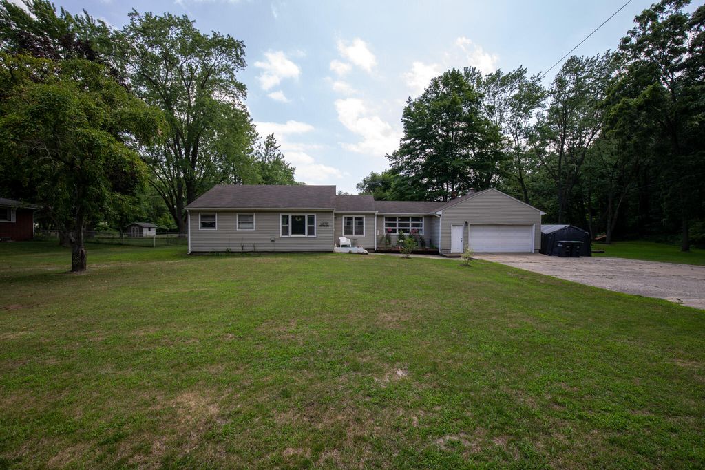 6575 Old Porter Road, Portage, IN 46368