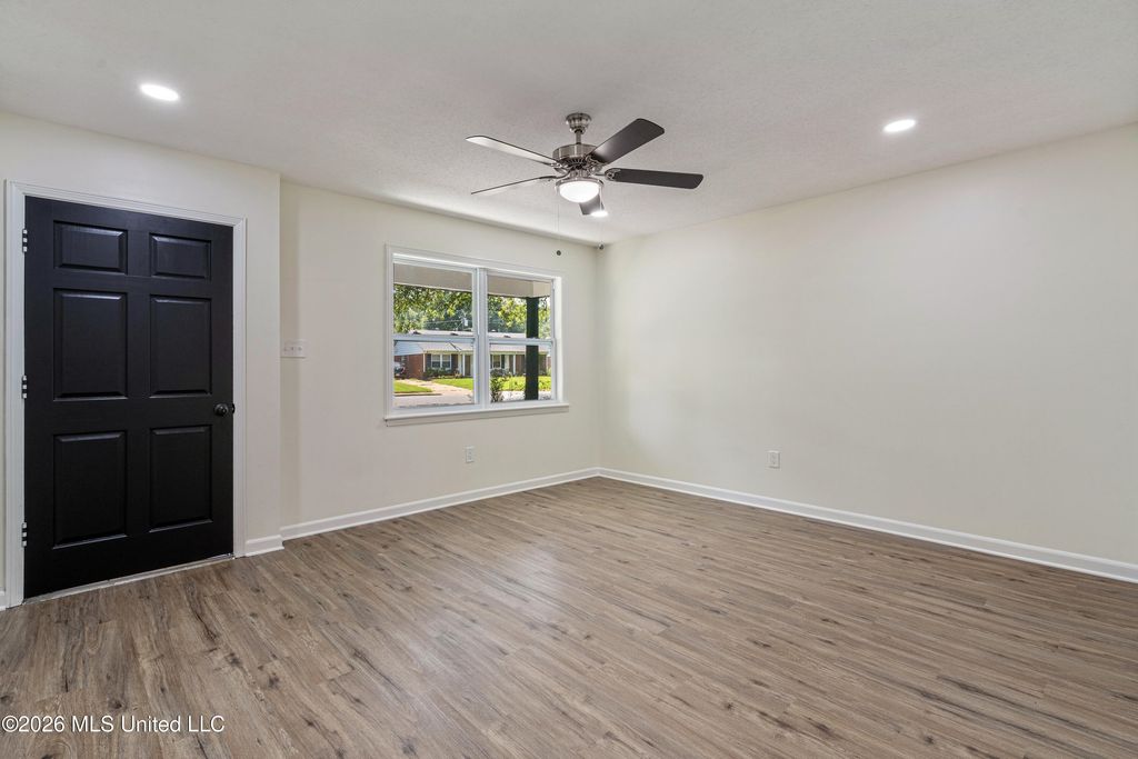 1742 Mississippi Valley Boulevard, Southaven, MS 38671 — photo 5