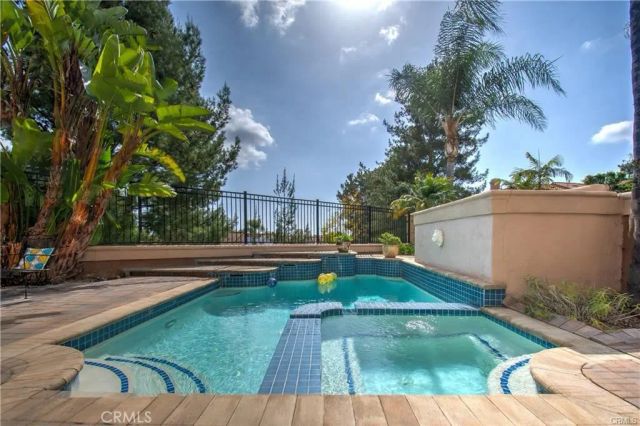 26325 Cannes, Mission Viejo, CA 92692