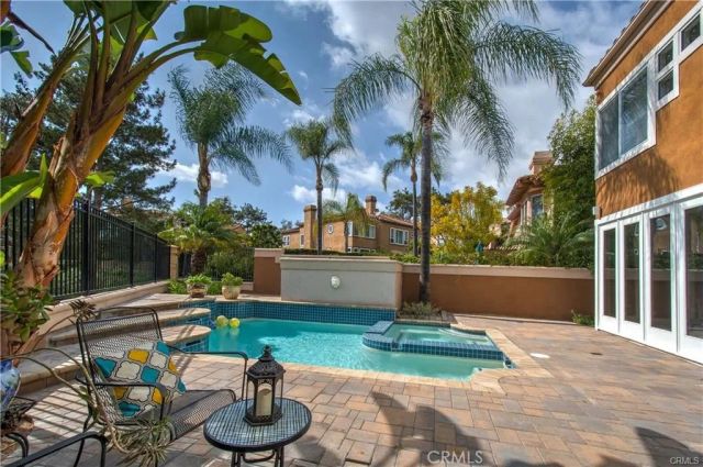 26325 Cannes, Mission Viejo, CA 92692