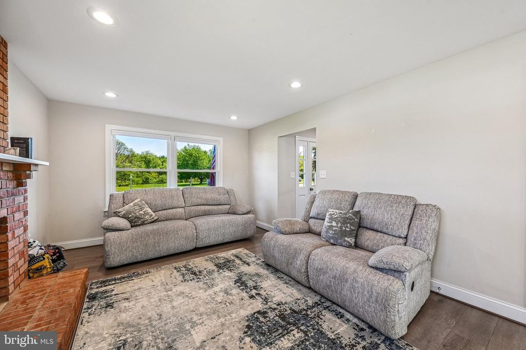 Image 18 of property listing at 1210 RANDOM RIDGE RD, Westminster, MD 21157