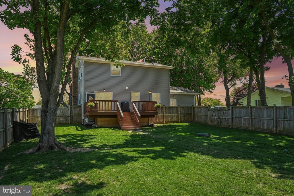 Image 2 of property listing at 1210 RANDOM RIDGE RD, Westminster, MD 21157
