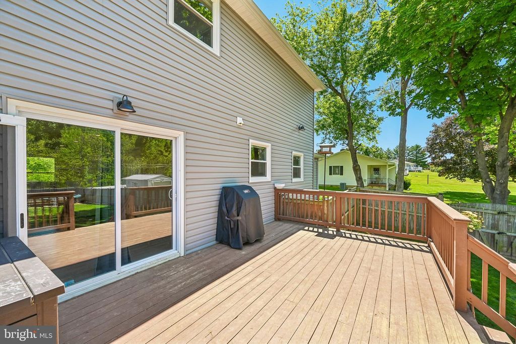 Image 59 of property listing at 1210 RANDOM RIDGE RD, Westminster, MD 21157