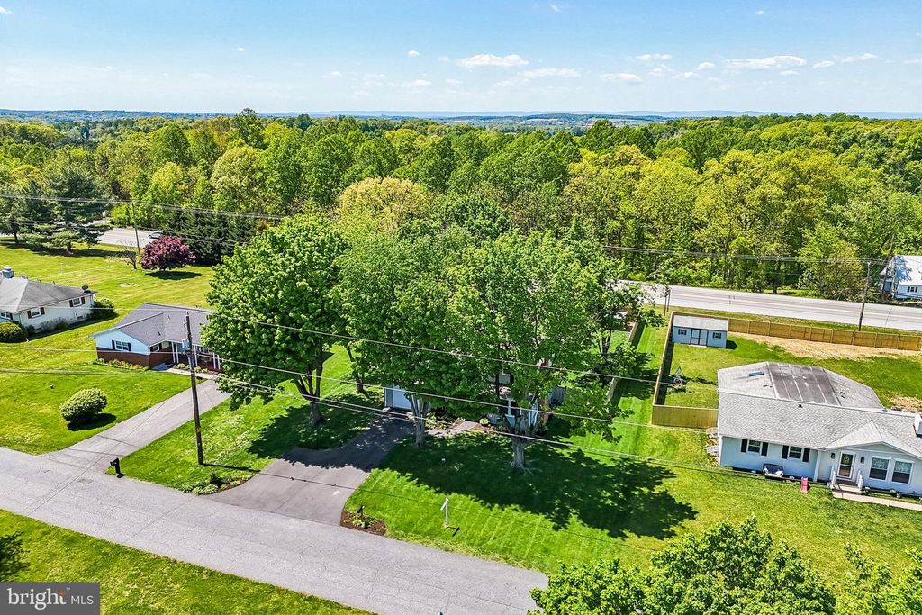 Image 71 of property listing at 1210 RANDOM RIDGE RD, Westminster, MD 21157