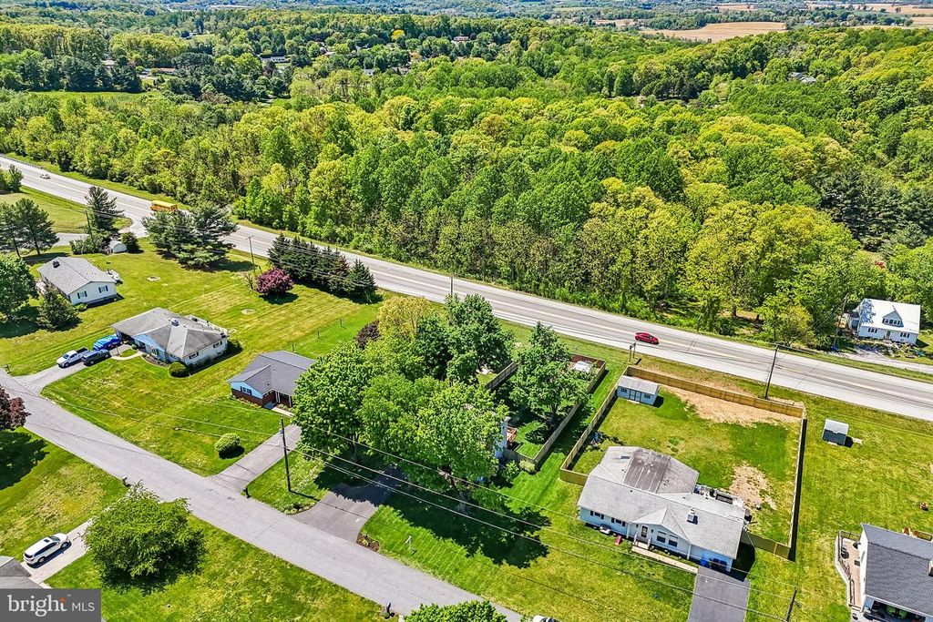 Image 75 of property listing at 1210 RANDOM RIDGE RD, Westminster, MD 21157