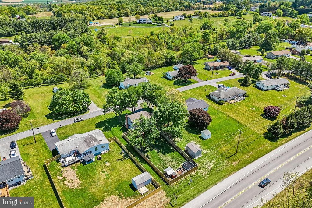 Image 88 of property listing at 1210 RANDOM RIDGE RD, Westminster, MD 21157