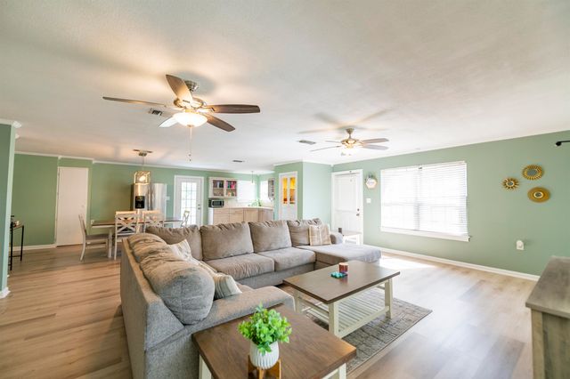 430 Fantastic Acres Boulevard, Raceland, LA 70394