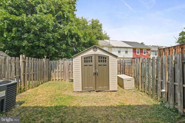 889 SAINT MICHAELS DR, Bowie, MD 20721