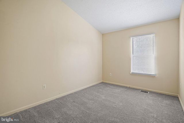 889 SAINT MICHAELS DR, Bowie, MD 20721