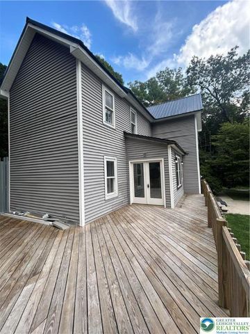 92 Creek Road, Washington Twp, PA 18013