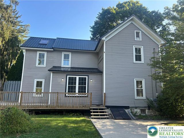 92 Creek Road, Washington Twp, PA 18013