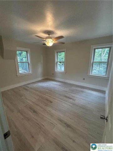 92 Creek Road, Washington Twp, PA 18013