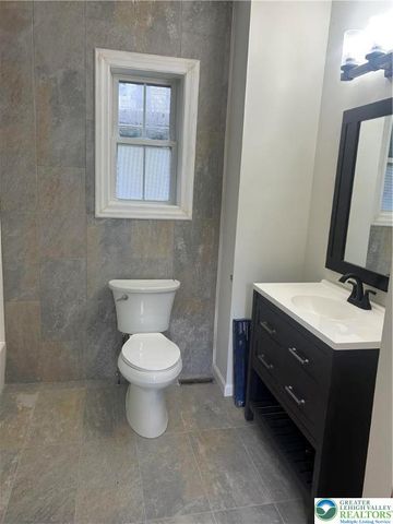 92 Creek Road, Washington Twp, PA 18013