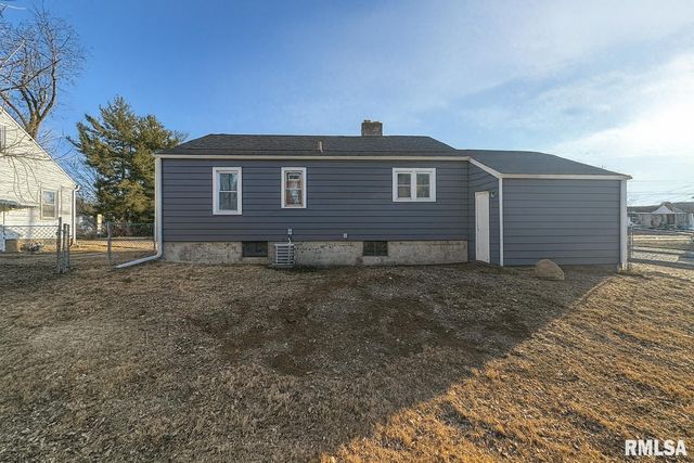 1417 W MCCLURE Avenue, Peoria, IL 61604