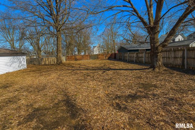 1417 W MCCLURE Avenue, Peoria, IL 61604