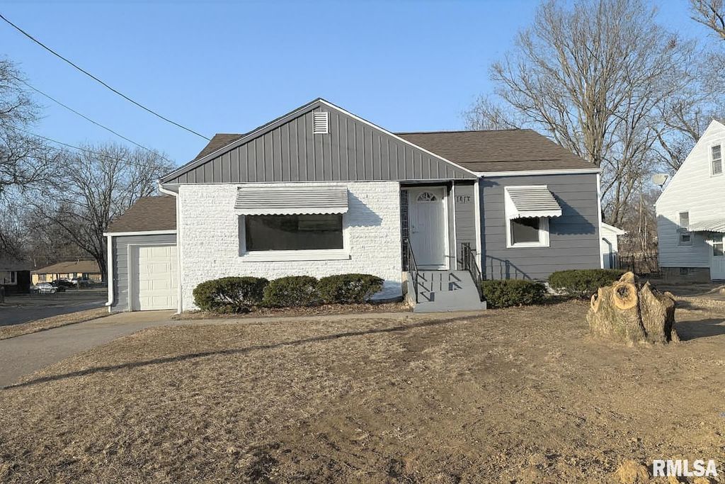 1417 W MCCLURE Avenue, Peoria, IL 61604