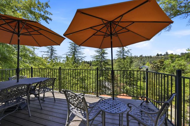 12420 Incline Dr, Auburn, CA 95603