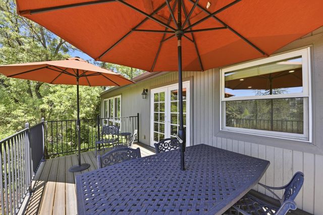 12420 Incline Dr, Auburn, CA 95603