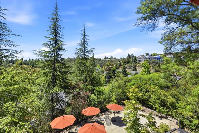 12420 Incline Dr, Auburn, CA 95603