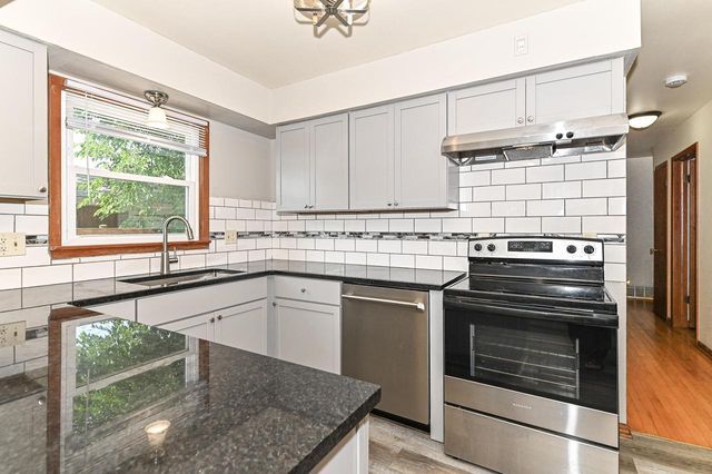1728 Cleveland AVENUE, Racine, WI 53405