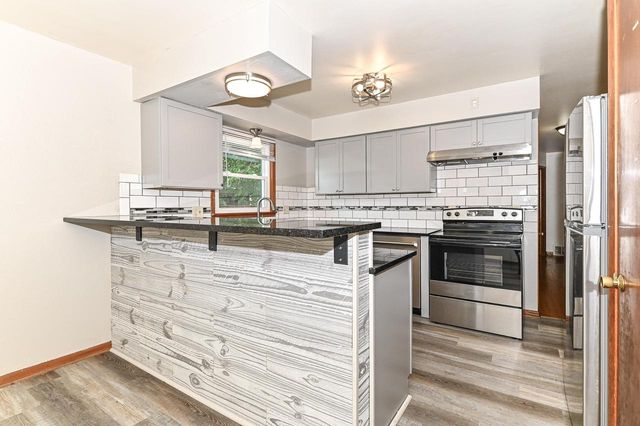 1728 Cleveland AVENUE, Racine, WI 53405