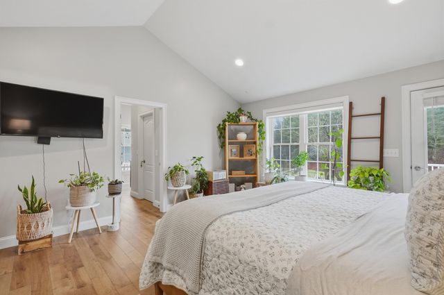71 Bedford Road, Merrimack, NH 03054