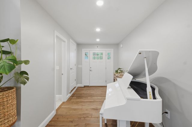 71 Bedford Road, Merrimack, NH 03054