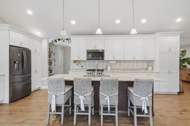71 Bedford Road, Merrimack, NH 03054
