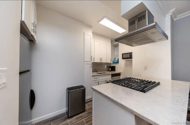 25 W Broadway 115, Long Beach, NY 11561