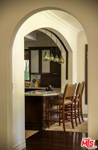 7222 Kentwood Avenue, Los Angeles, CA 90045