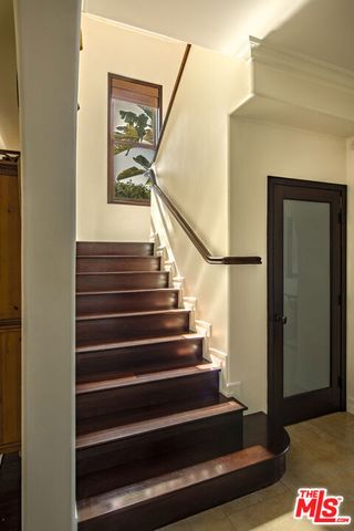 7222 Kentwood Avenue, Los Angeles, CA 90045