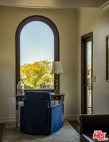 7222 Kentwood Avenue, Los Angeles, CA 90045