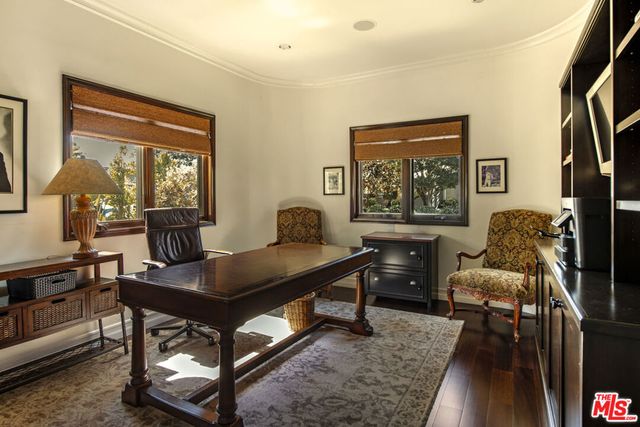 7222 Kentwood Avenue, Los Angeles, CA 90045