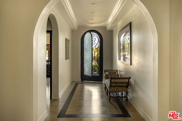 7222 Kentwood Avenue, Los Angeles, CA 90045