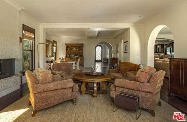 7222 Kentwood Avenue, Los Angeles, CA 90045