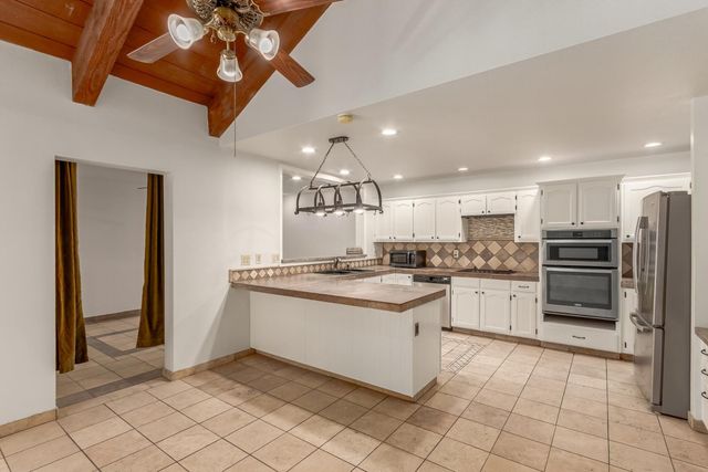 805 W Toledo Street, Chandler, AZ 85225