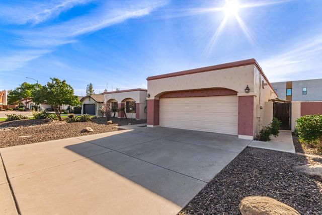 805 W Toledo Street, Chandler, AZ 85225