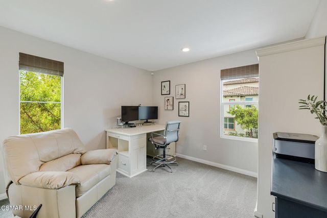 697 Camino Tierra Santa, Camarillo, CA 93010