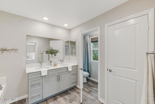 697 Camino Tierra Santa, Camarillo, CA 93010