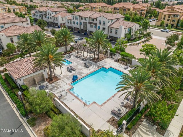 697 Camino Tierra Santa, Camarillo, CA 93010