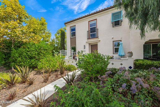 697 Camino Tierra Santa, Camarillo, CA 93010