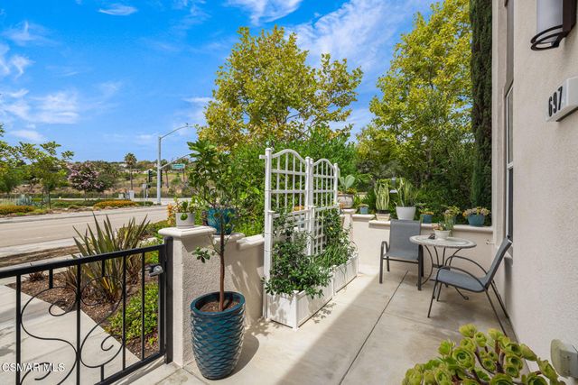 697 Camino Tierra Santa, Camarillo, CA 93010